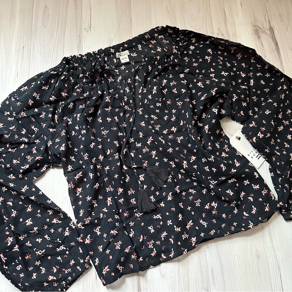 Billabong Floral Boho Peasant Top - Picture 2 of 5